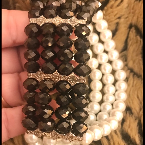 PEARL & JET BRACELET MULTI LAYER STRETCH  LUNA Beaded  NEW CONDITION - Picture 10 of 12